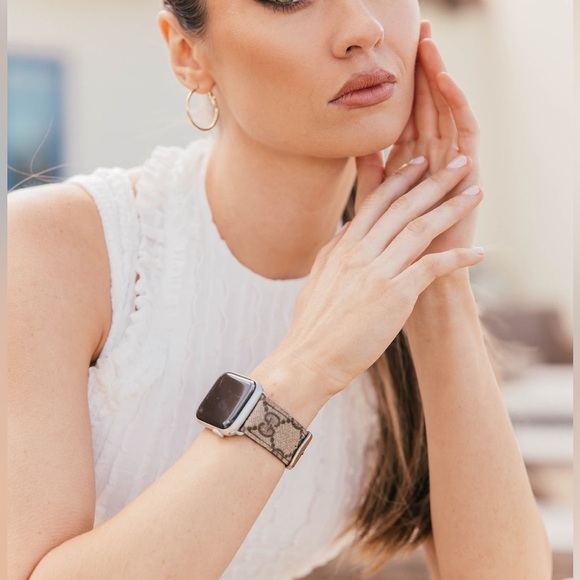 Upcycled Gucci GG Apple Watch Band - Picture 4 of 10